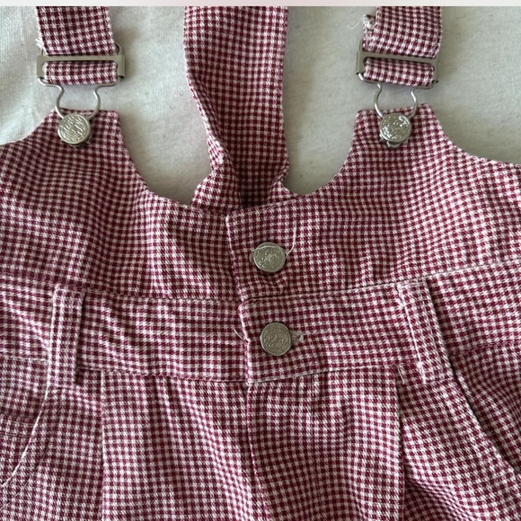 Red and white overalls - Picture 2 of 3